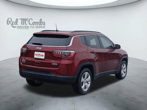 Used 2022 Jeep Compass Latitude FWD image 5
