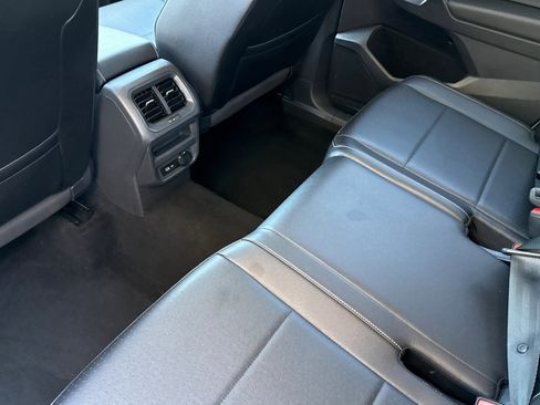 Used 2021 Volkswagen Tiguan 4Motion SE AWD/4WD image 22