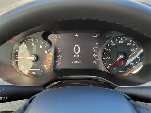 Used 2023 Jeep Compass Latitude AWD/4WD image 13