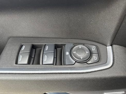 Used 2025 Chevrolet Silverado 1500 LT Trail Boss w/ Convenience Package II image 21