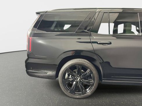 Used 2026 Cadillac Escalade Platinum Sport AWD/4WD image 19