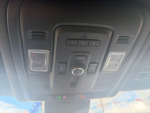 Used 2024 Chevrolet Tahoe Premier AWD/4WD image 26