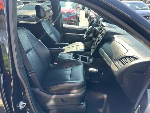 Used 2019 Dodge Grand Caravan GT FWD image 15