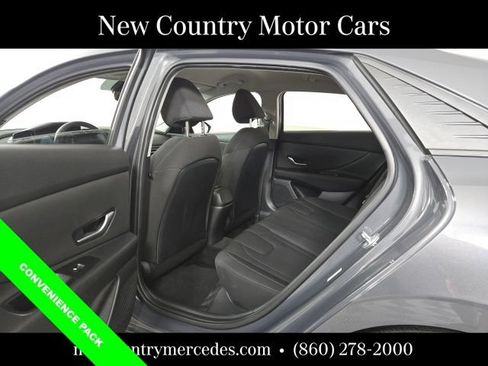 Used 2023 Hyundai Elantra SEL w/ Convenience Package FWD image 13