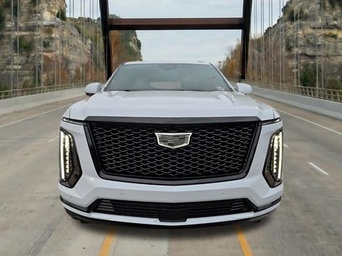 New 2026 Cadillac Escalade ESV Platinum Sport w/ LPO, ONYX Package AWD/4WD image 2