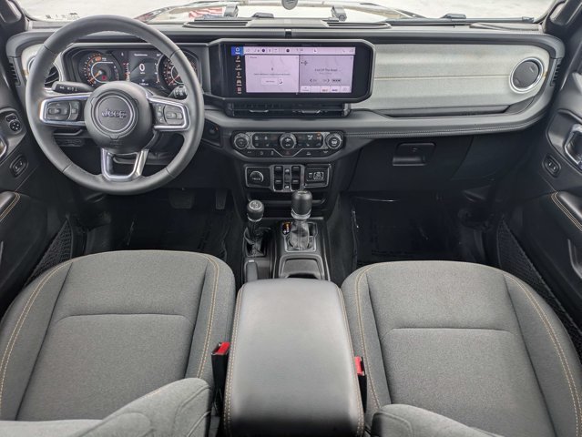Certified 2026 Jeep Wrangler Unlimited Sahara AWD/4WD image 15