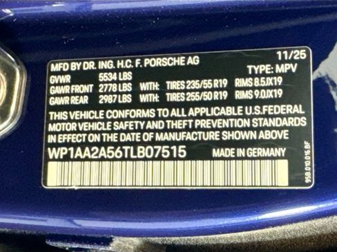 Certified 2026 Porsche Macan AWD/4WD image 26