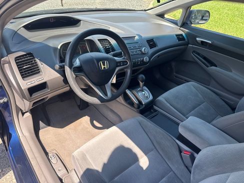 Used 2010 Honda Civic LX image 29
