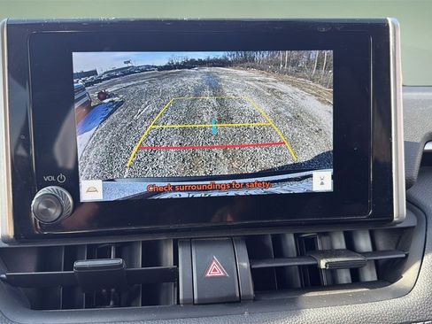 Used 2023 Toyota RAV4 XLE image 21