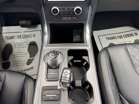 Used 2023 Ford Edge Titanium image 17