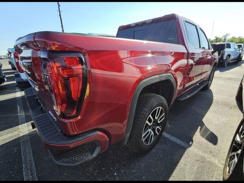 Used 2025 GMC Sierra 1500 AT4 w/ AT4 Premium Package AWD/4WD image 9