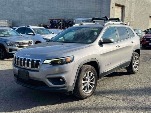 Used 2019 Jeep Cherokee Latitude Plus image 4