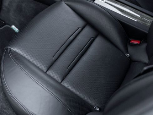 Used 2020 Porsche Panamera GTS image 32