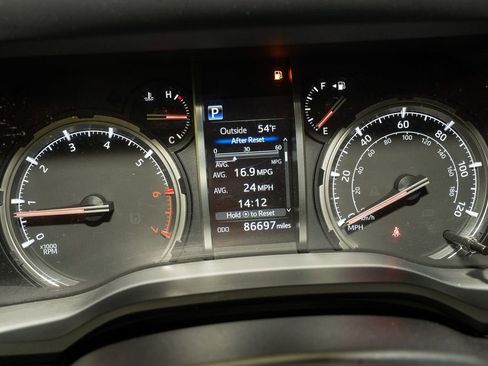 Used 2021 Toyota 4Runner TRD Off-Road image 17