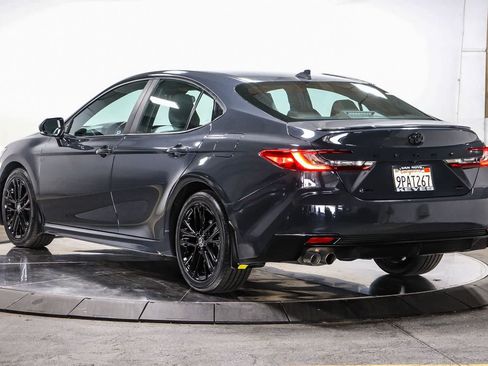 Certified 2025 Toyota Camry SE FWD image 3