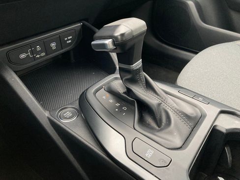 Used 2025 Kia K4 LXS image 22