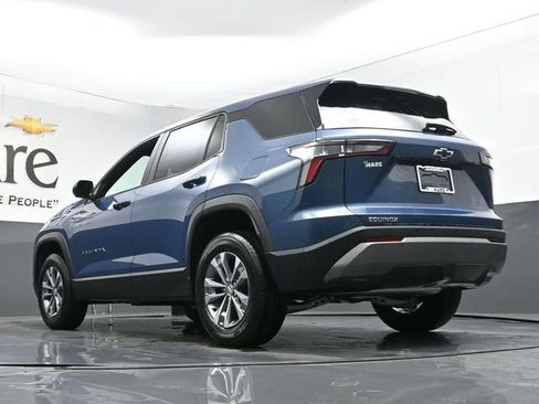 New 2026 Chevrolet Equinox LT w/ Convenience Package II FWD image 5