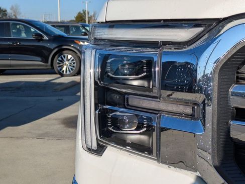 New 2025 Ford F150 Lariat w/ Equipment Group 501A Mid image 10