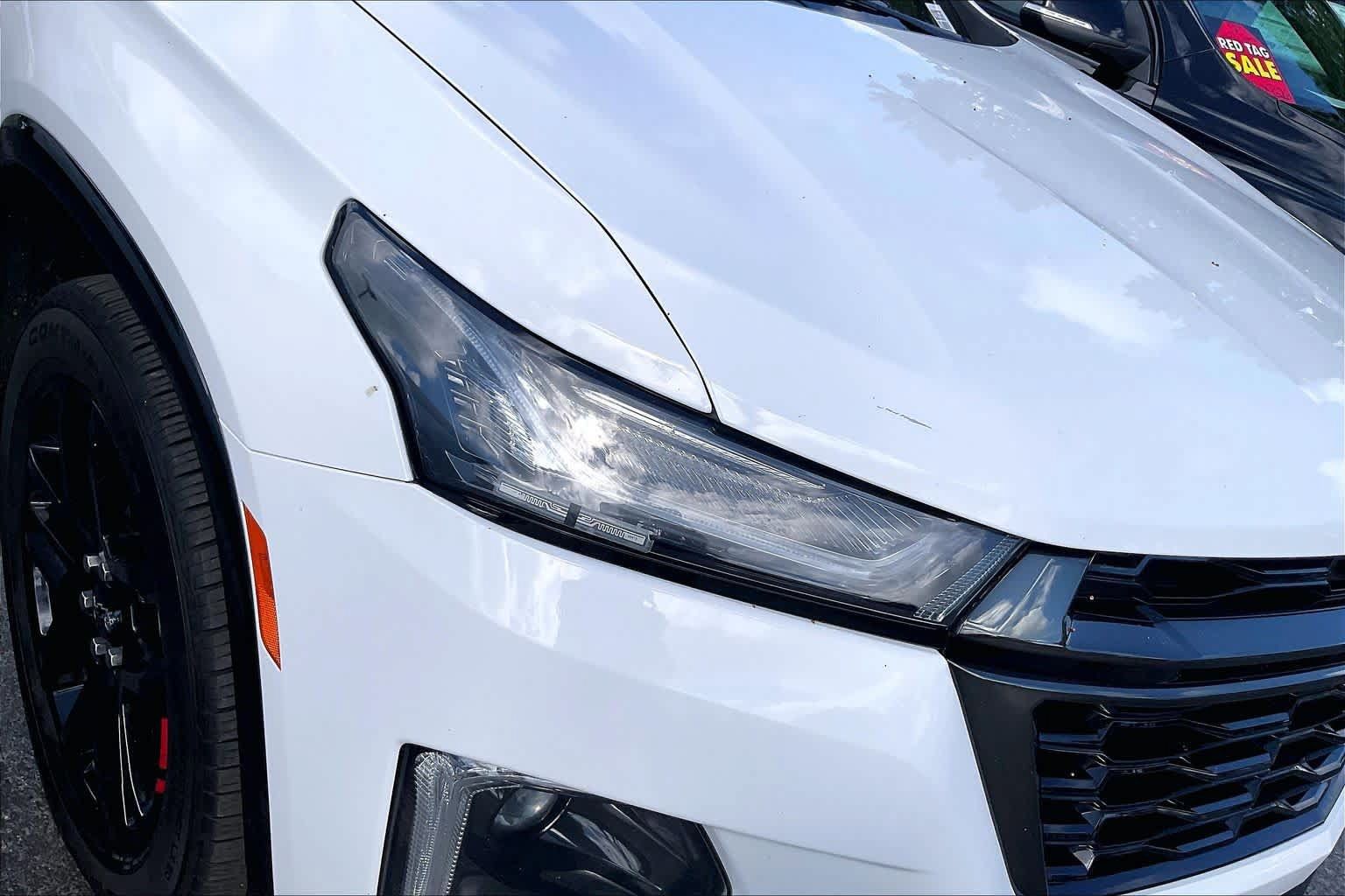 Used 2022 Chevrolet Traverse Premier w/ Redline Edition AWD/4WD image 28
