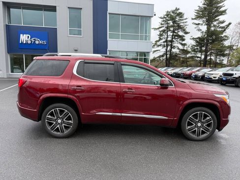 Used 2017 GMC Acadia Denali w/ Technology Package AWD/4WD image 5