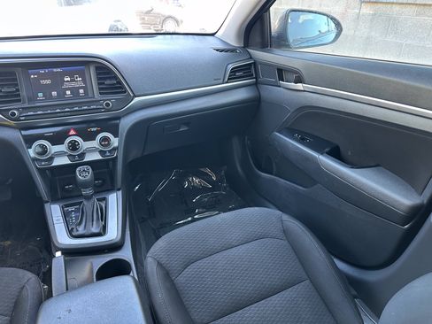 Used 2019 Hyundai Elantra SEL w/ Cargo Package FWD image 19
