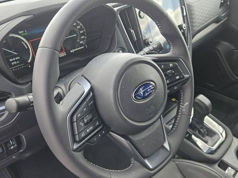 Used 2025 Subaru Forester Limited AWD/4WD image 18