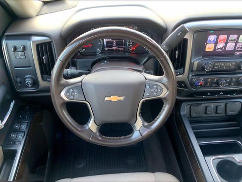 Used 2018 Chevrolet Silverado 1500 LT w/ All Star Edition RWD image 6