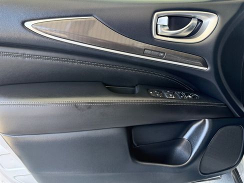 Used 2019 INFINITI QX60 Luxe w/ Essential Package FWD image 25