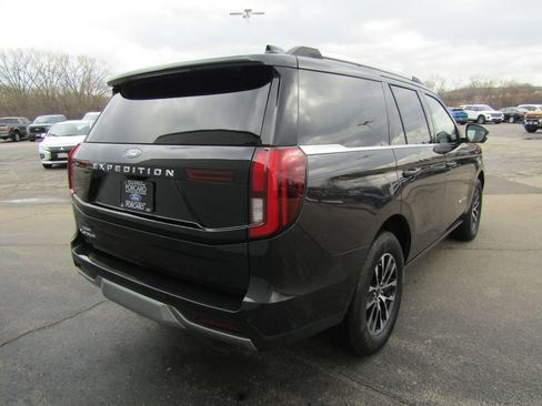Certified 2025 Ford Expedition Platinum AWD/4WD image 14