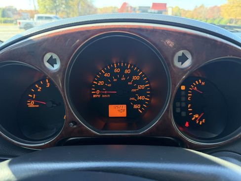 Used 2004 Nissan Altima 3.5 SE image 19