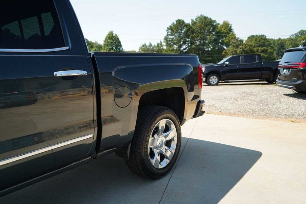 Used 2017 Chevrolet Silverado 1500 LTZ w/ Sport Package AWD/4WD image 21