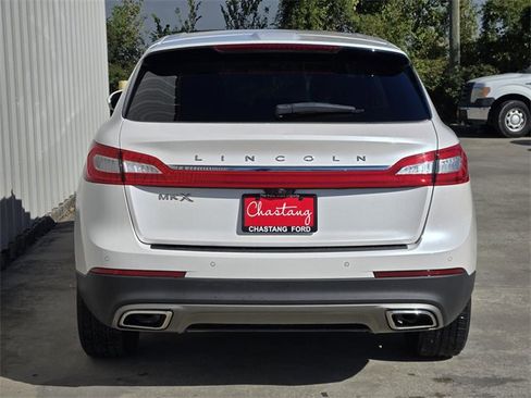 Used 2017 Lincoln MKX Select w/ Select Plus Package image 9