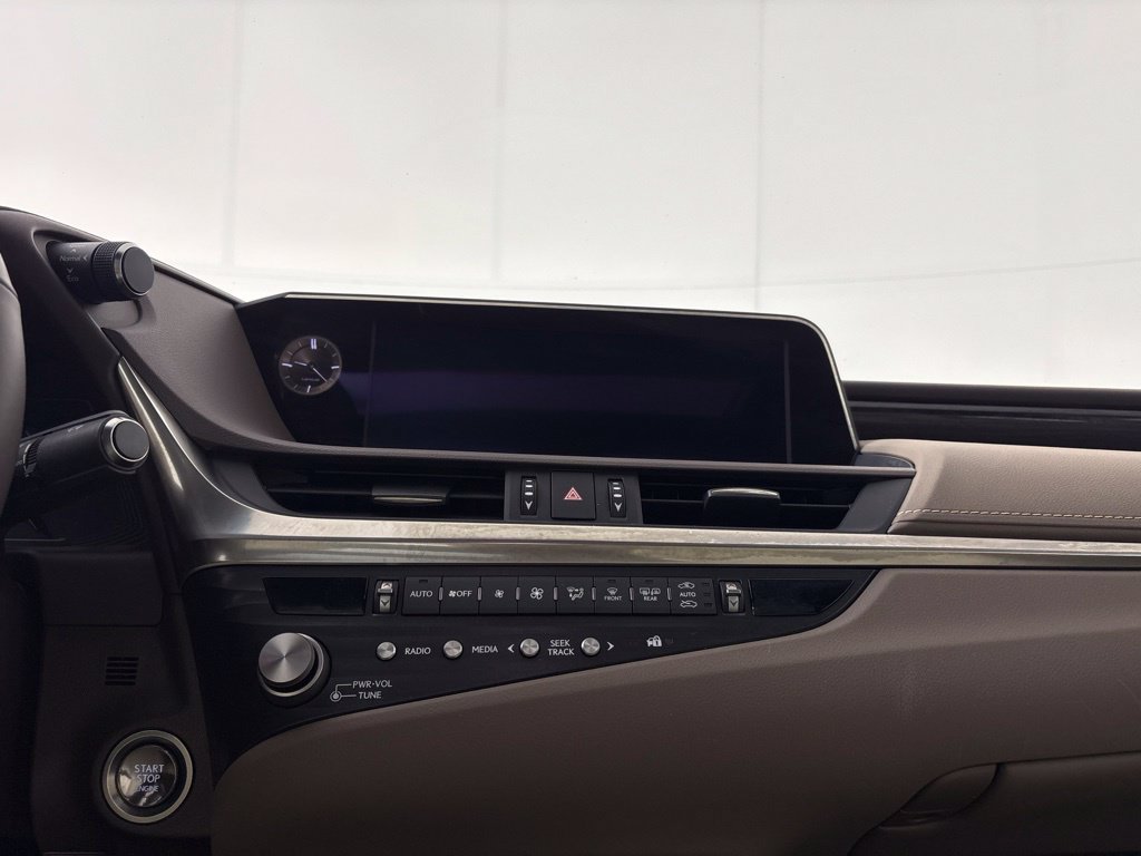 Used 2021 Lexus ES 350 Ultra Luxury w/ Accessory Package 2 FWD image 23