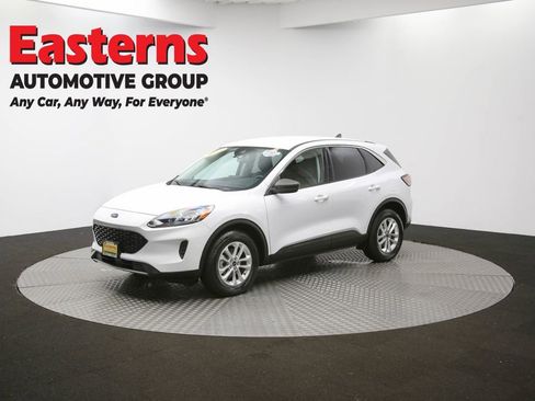 Used 2022 Ford Escape SE image 55