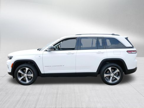 Used 2022 Jeep Grand Cherokee Limited 4xe AWD/4WD image 4