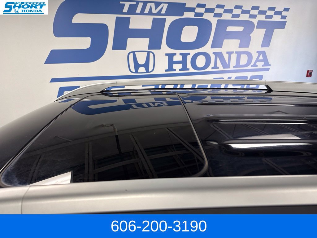 Used 2022 Hyundai Venue SEL FWD image 20