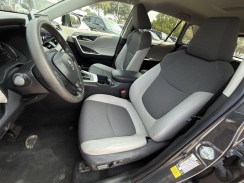 Certified 2025 Toyota RAV4 XLE FWD image 23