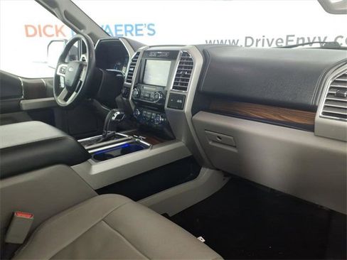 Used 2015 Ford F150 Lariat image 23