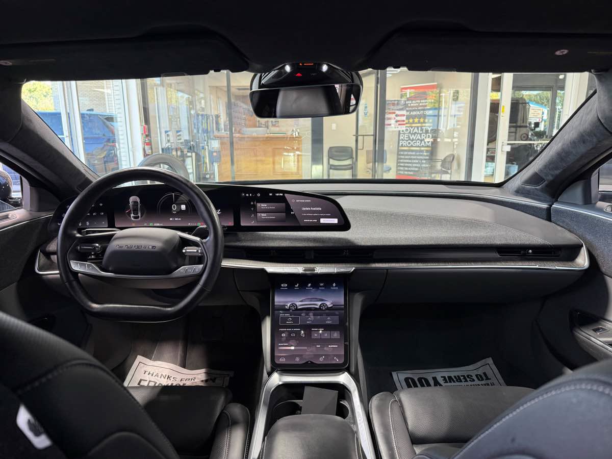 Used 2024 Lucid Air Touring AWD/4WD image 25