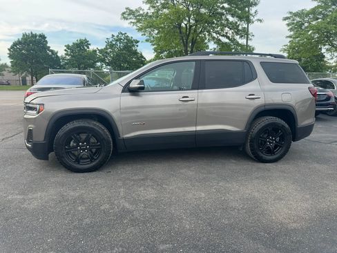 Used 2023 GMC Acadia AT4 w/ Preferred Package AWD/4WD image 2