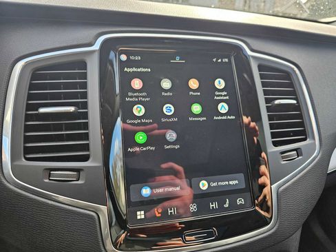 Used 2024 Volvo XC90 B5 Core w/ Protection Package Premier image 32