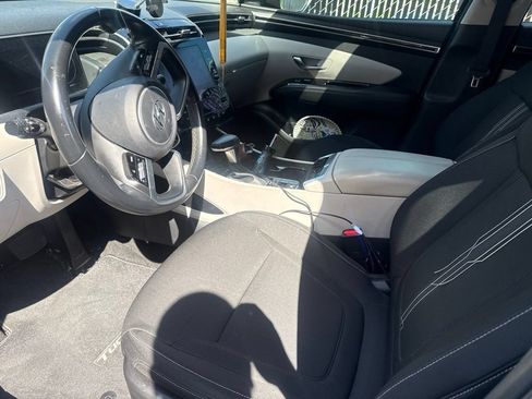 Used 2022 Hyundai Tucson SEL w/ Convenience Package FWD image 2