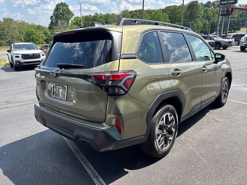 New 2026 Subaru Forester Premium AWD/4WD image 3