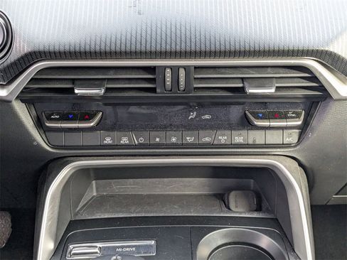 Used 2024 MAZDA CX-90 3.3 Turbo w/ Select Package image 23