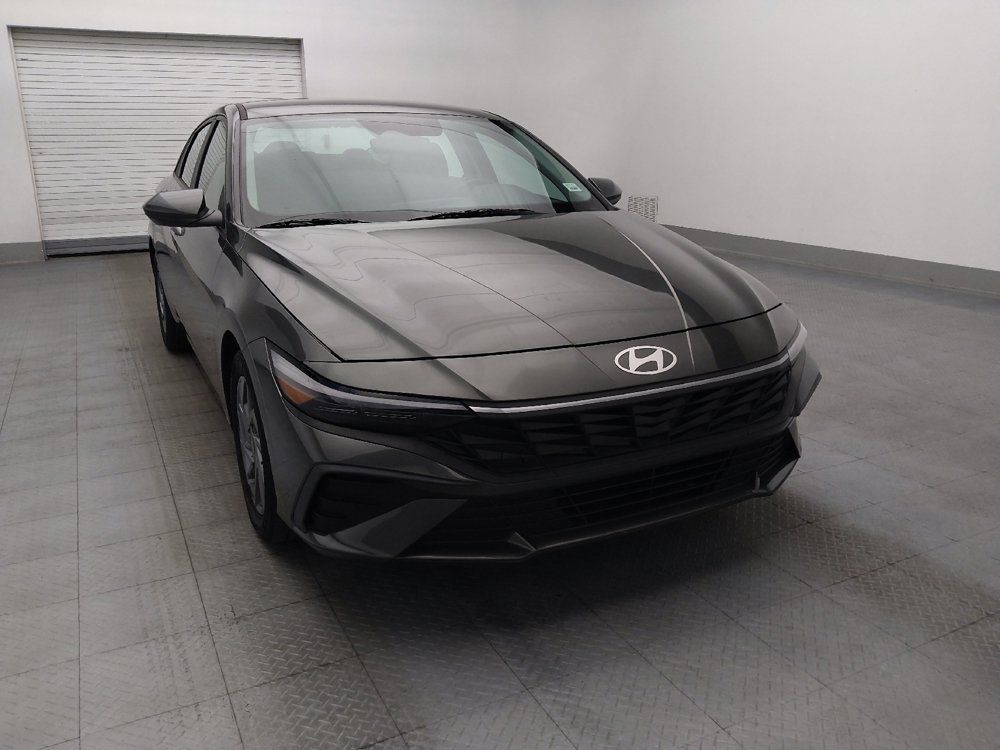 Used 2024 Hyundai Elantra SEL FWD image 14