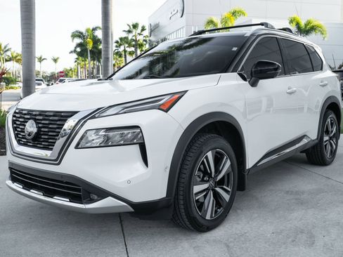 Used 2022 Nissan Rogue Platinum w/ Head-Up Display Package image 5