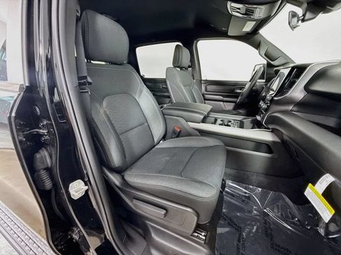 New 2026 RAM 1500 Express AWD/4WD image 25