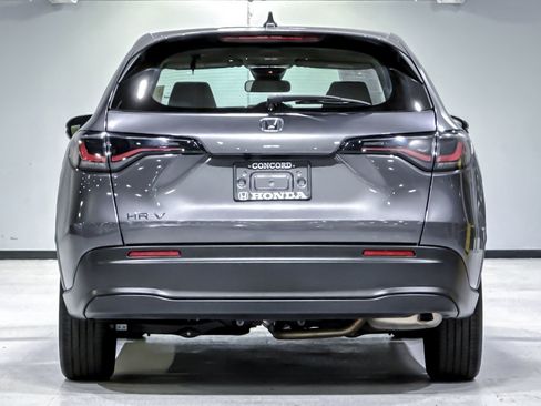 Used 2024 Honda HR-V LX image 10