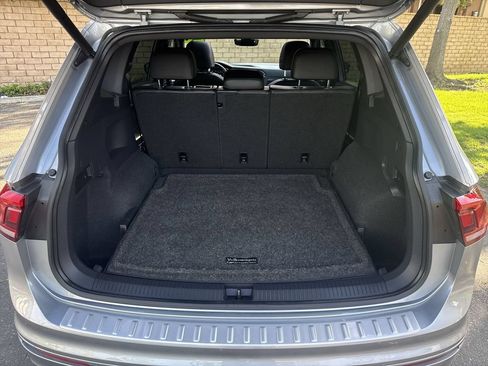 Used 2020 Volkswagen Tiguan SEL Premium R-Line AWD/4WD image 21