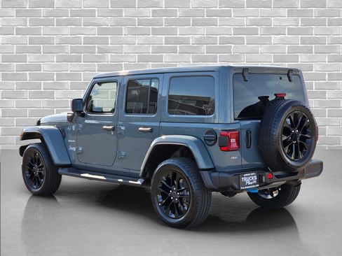 Used 2024 Jeep Wrangler Unlimited Sahara w/ Safety Group AWD/4WD image 3